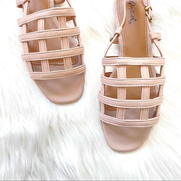 Nude strappy square toe sandals slingback - Picture 4 of 9